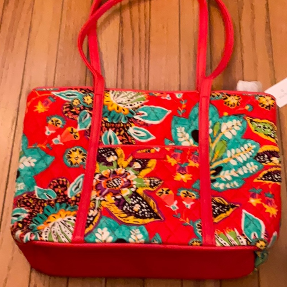 Vera Bradley small Vera tote with matching wallet.